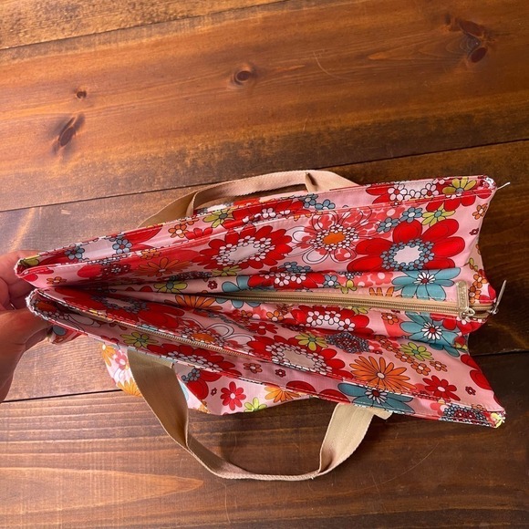 LeSportSac x Tokidoki Colorful Floral Tote Bag Purse Top Handle Weekender RARE - Picture 4 of 14